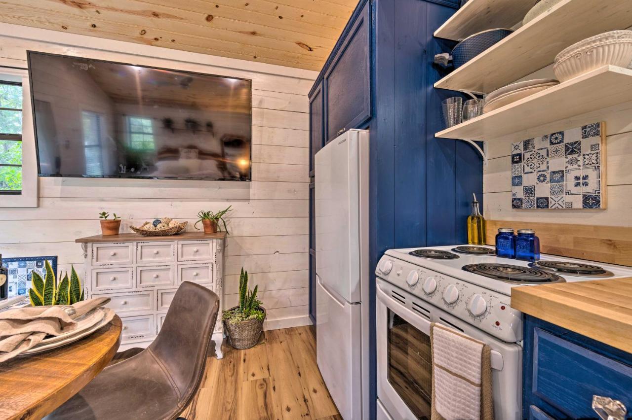 Romantic Broken Bow Cabin With Jacuzzi And Fire Pit! Kültér fotó