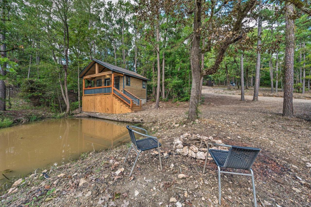 Romantic Broken Bow Cabin With Jacuzzi And Fire Pit! Kültér fotó