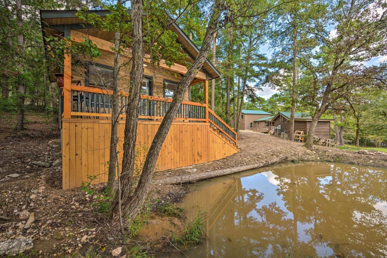 Romantic Broken Bow Cabin With Jacuzzi And Fire Pit! Kültér fotó